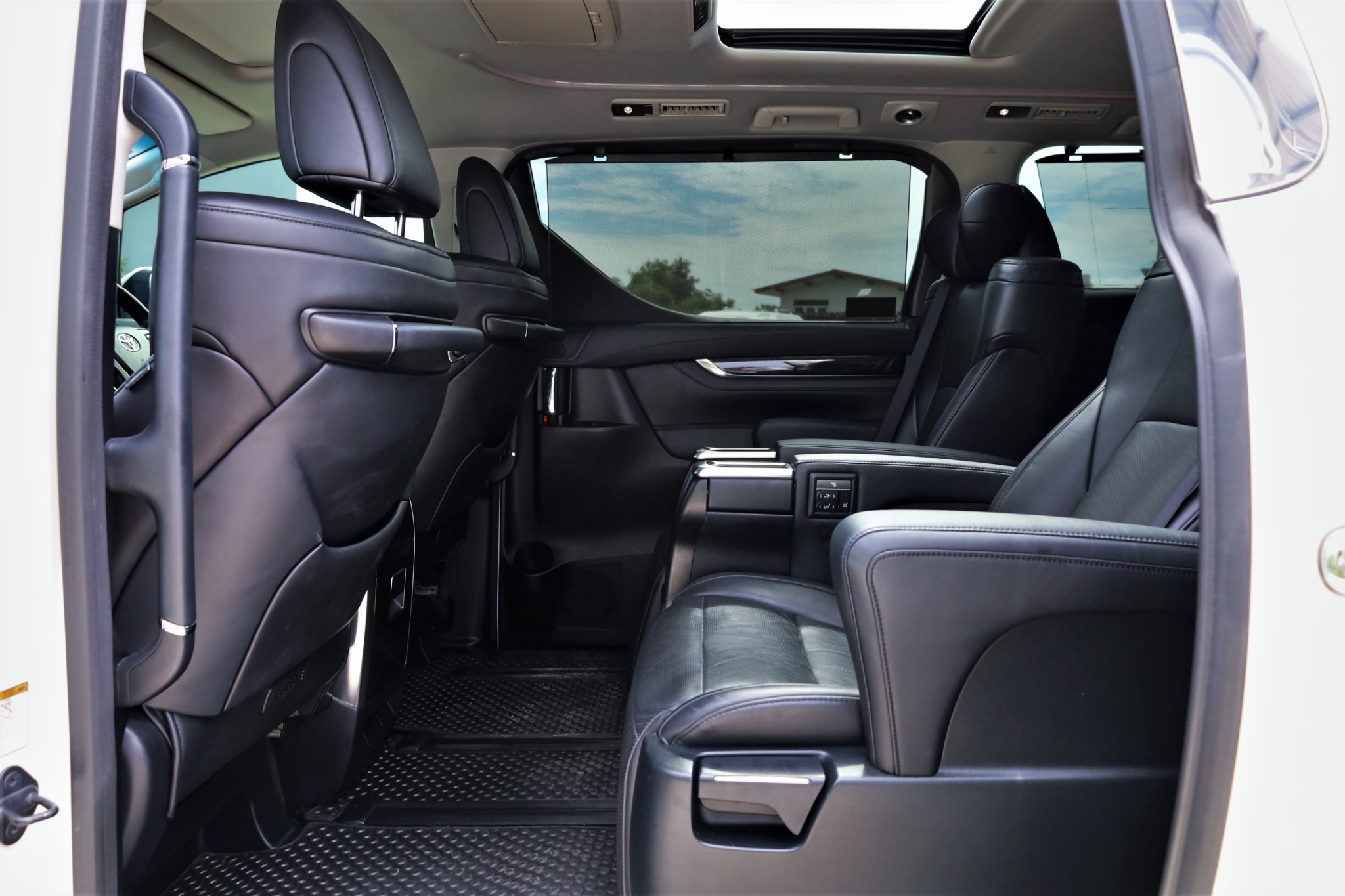 2019 TOYOTA VELLFIER 2.5V auto ไมล์แท้ 98xxx km. รถสวย ตรงปก (รูปที่ 29)