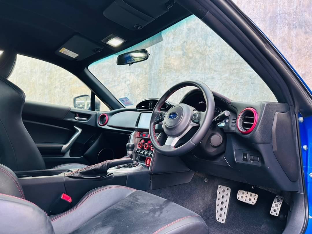 2019 Subaru BRZ สีน้ำเงิน (รูปที่ 8)