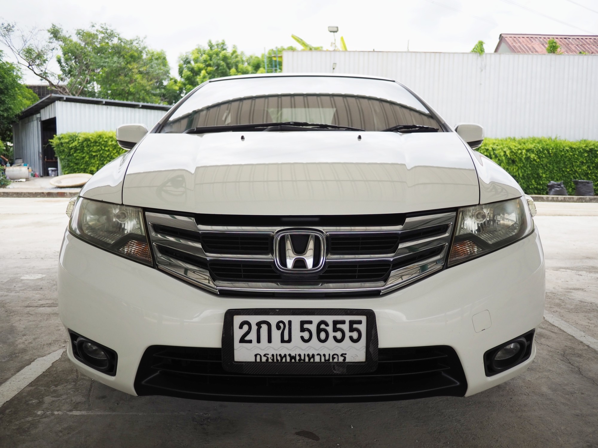 2013 Honda City สีขาว (รูปที่ 13)