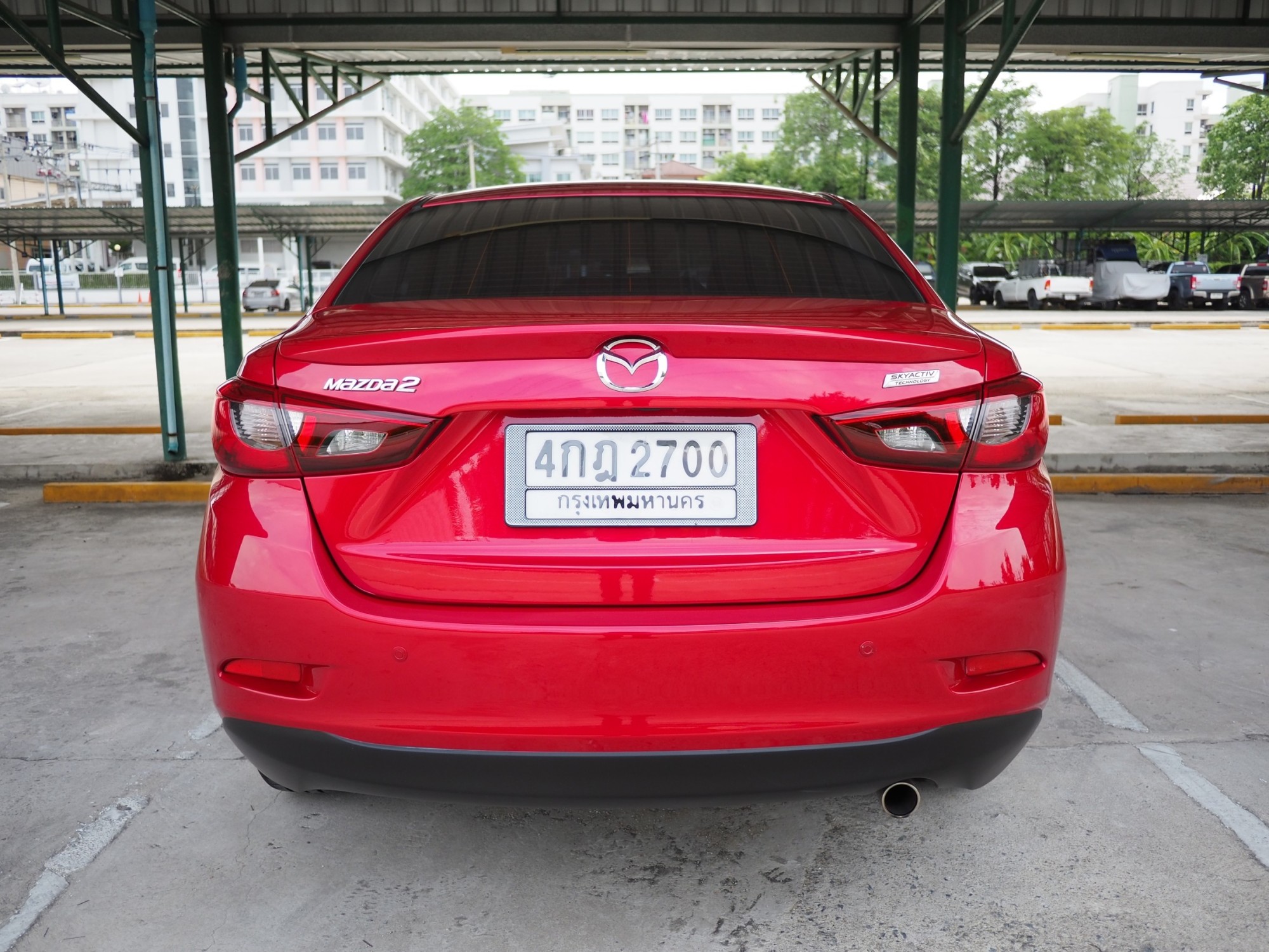 2015 Mazda 2 Sedan (4 ประตู) สีแดง