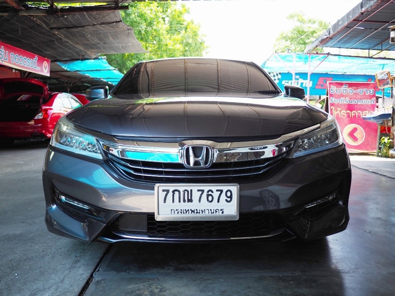 2018 Honda Accord สีเทา (รูปที่ 3)