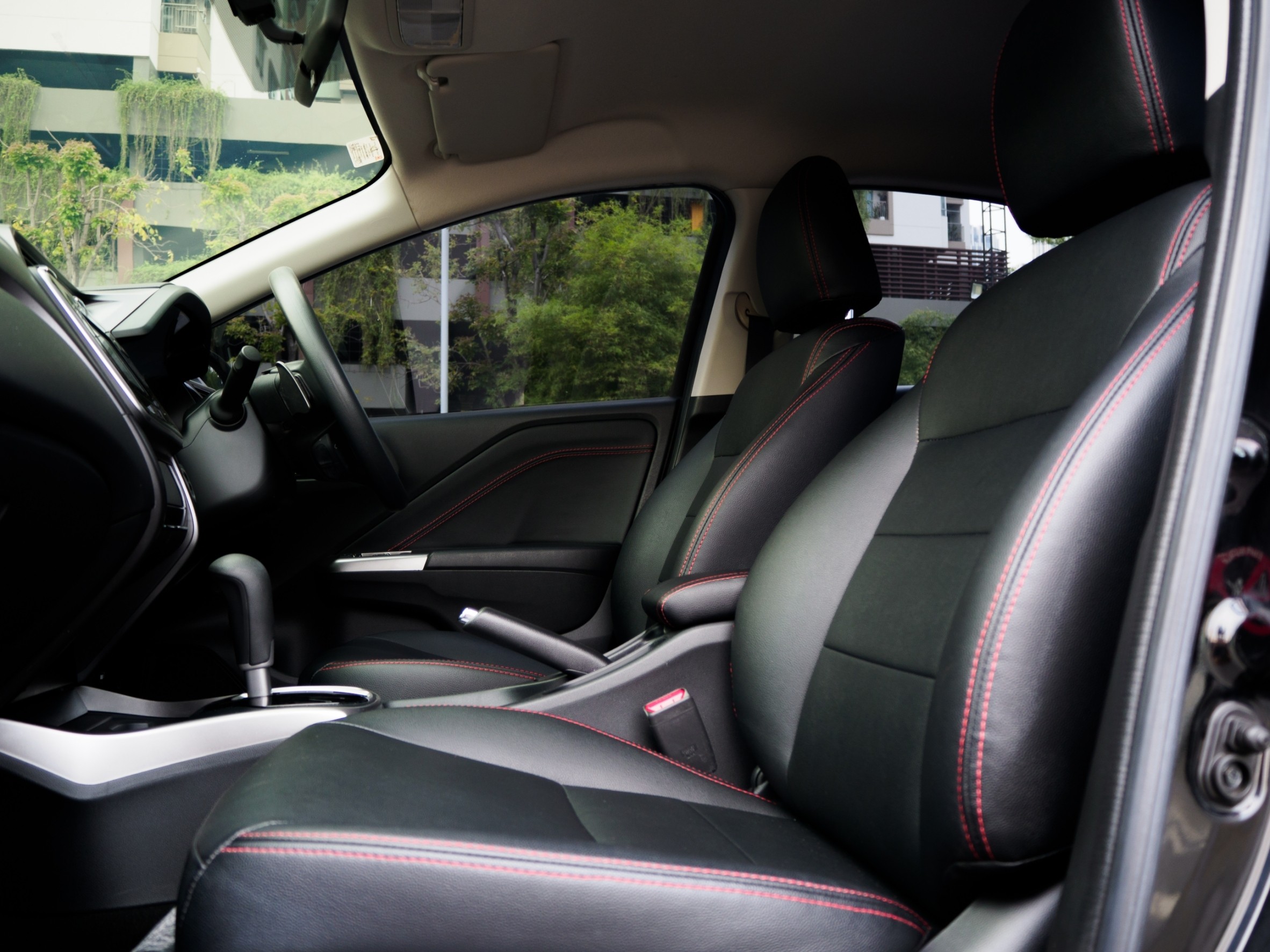 2019 Honda City สีดำ (รูปที่ 16)