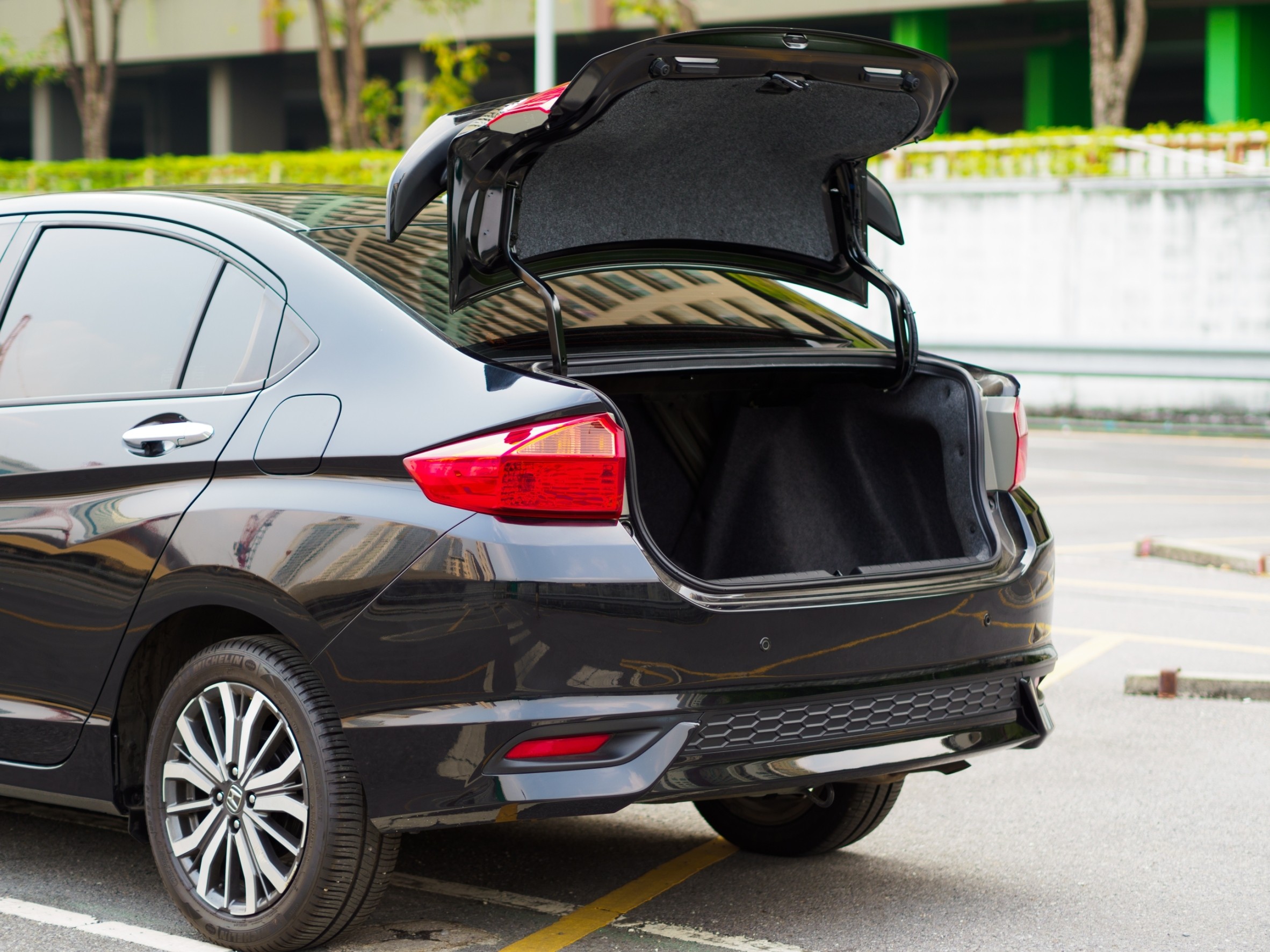 2019 Honda City สีดำ (รูปที่ 6)