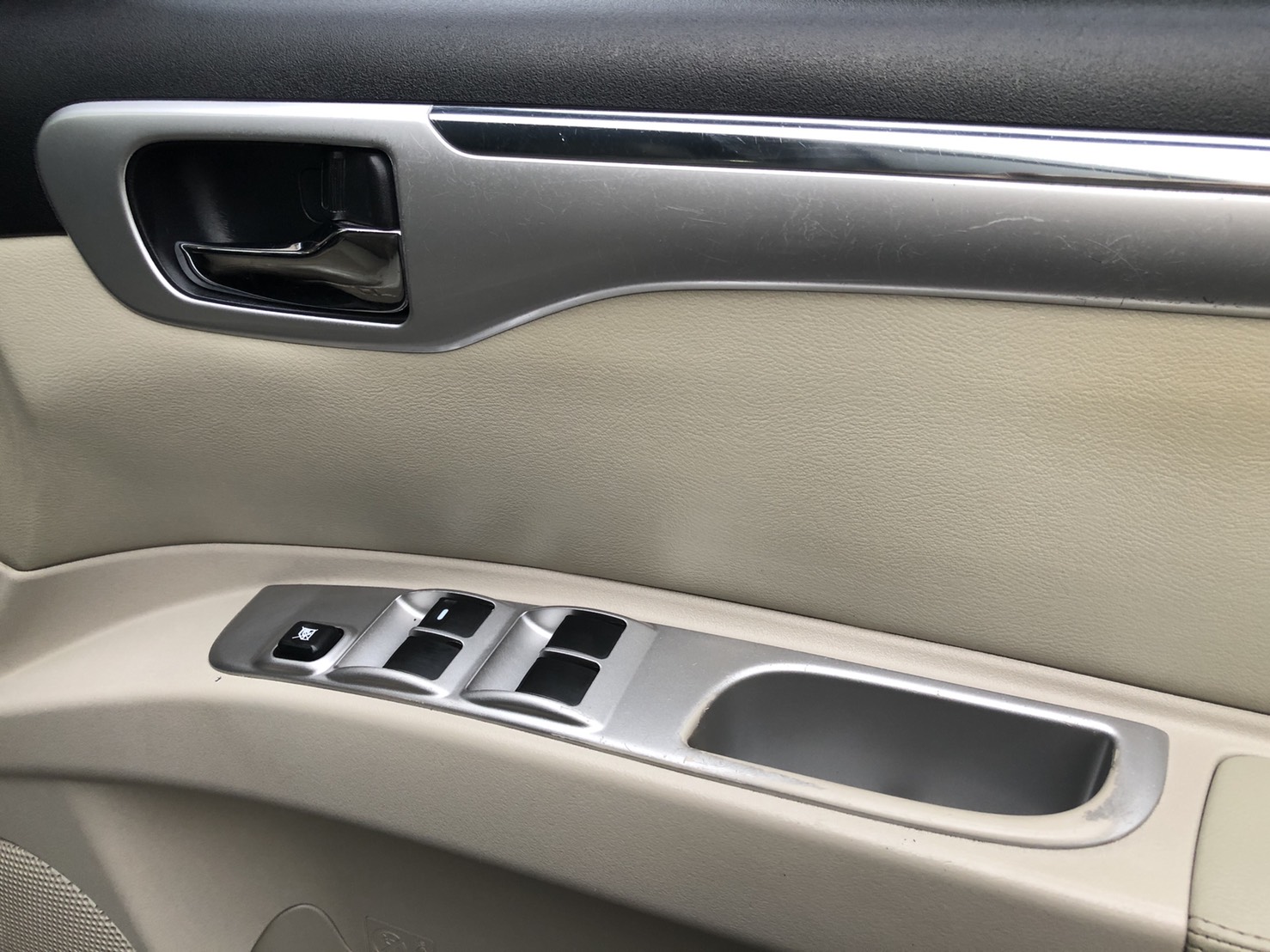 2010 MITSUBISHI PAJERO SPORT 2.5 GT auto ฟรีดาวน์ (รูปที่ 10)