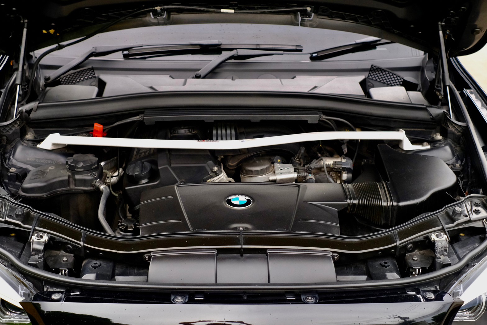 BMW X1 2.0E84 sDrive18i เครื่องยนต์: เบนซิน เกียร์: ออโต้ ปี: 2012 สี: ดำ ไมล์: 12x,xxx กม. (รูปที่ 16)