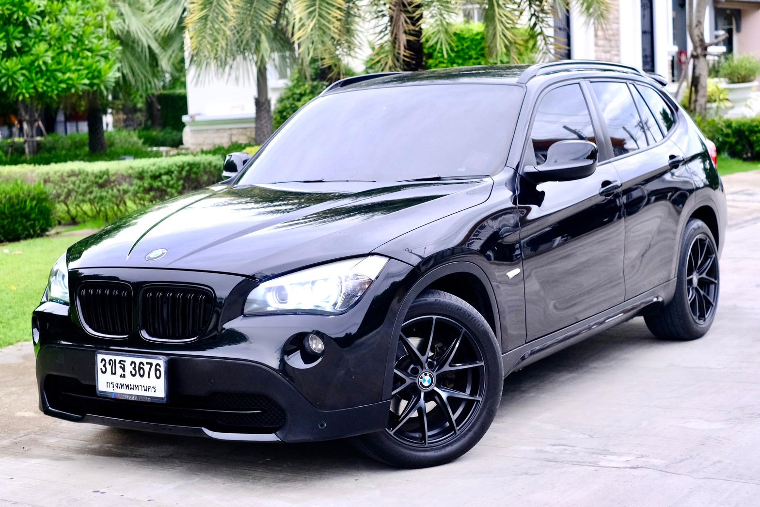 BMW X1 2.0E84 sDrive18i เครื่องยนต์: เบนซิน เกียร์: ออโต้ ปี: 2012 สี: ดำ ไมล์: 12x,xxx กม.