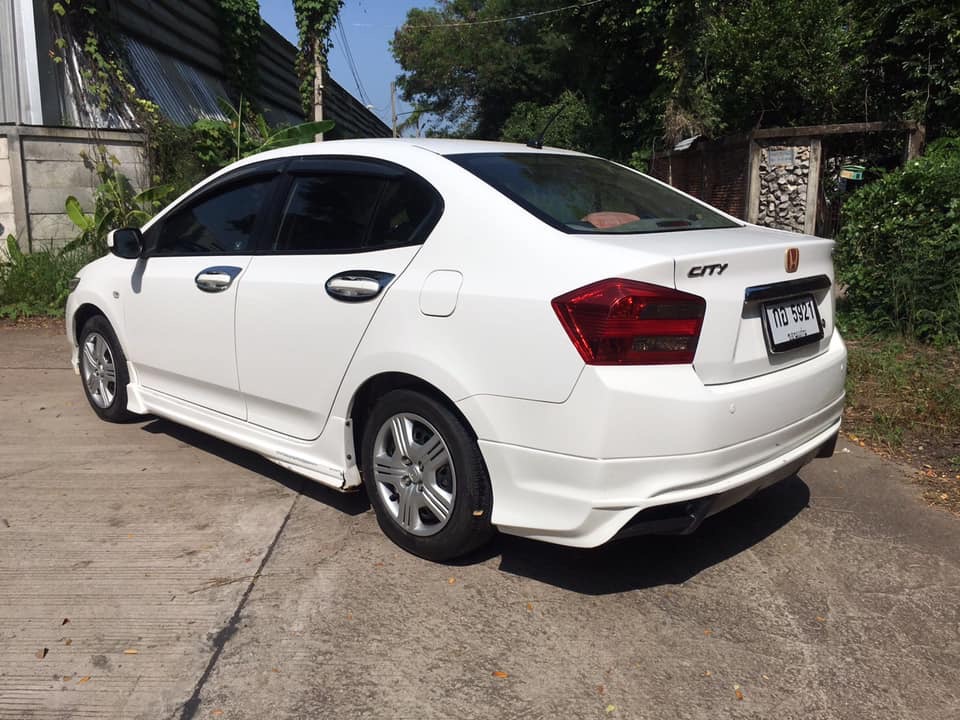 Honda City ปี 2013 สีขาว