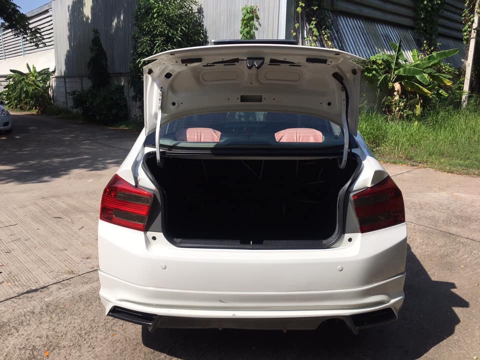 Honda City ปี 2013 สีขาว (รูปที่ 7)