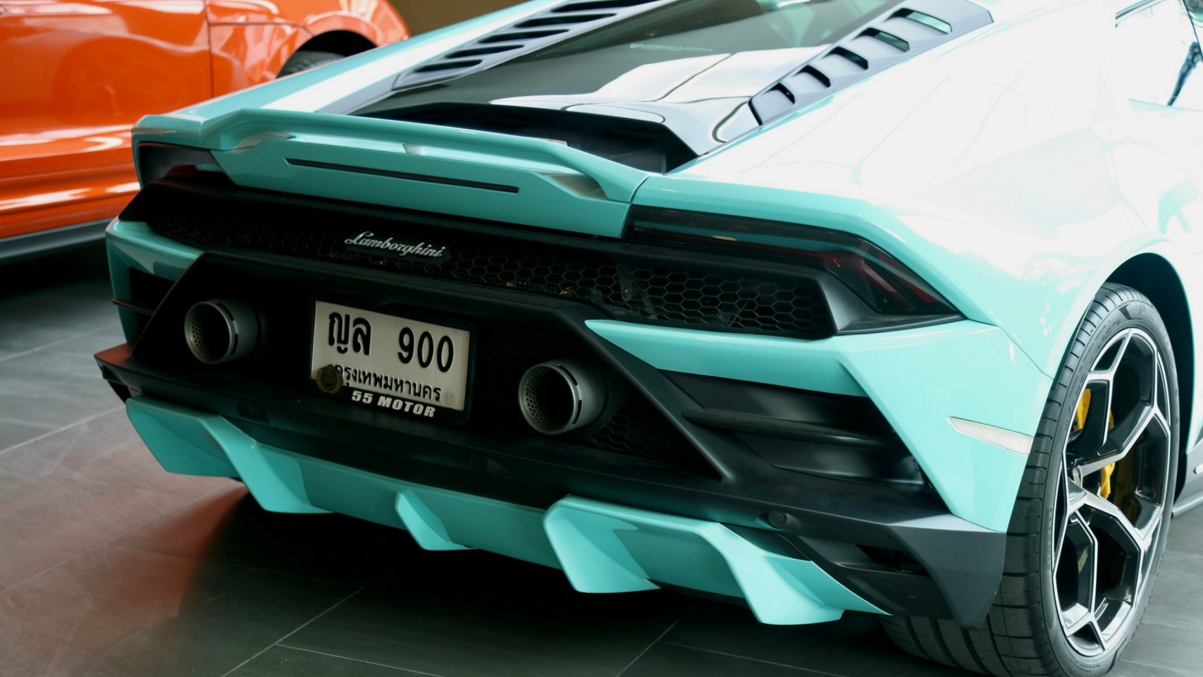2020 Lamborghini Huracan EVO RWD สีฟ้า (รูปที่ 17)