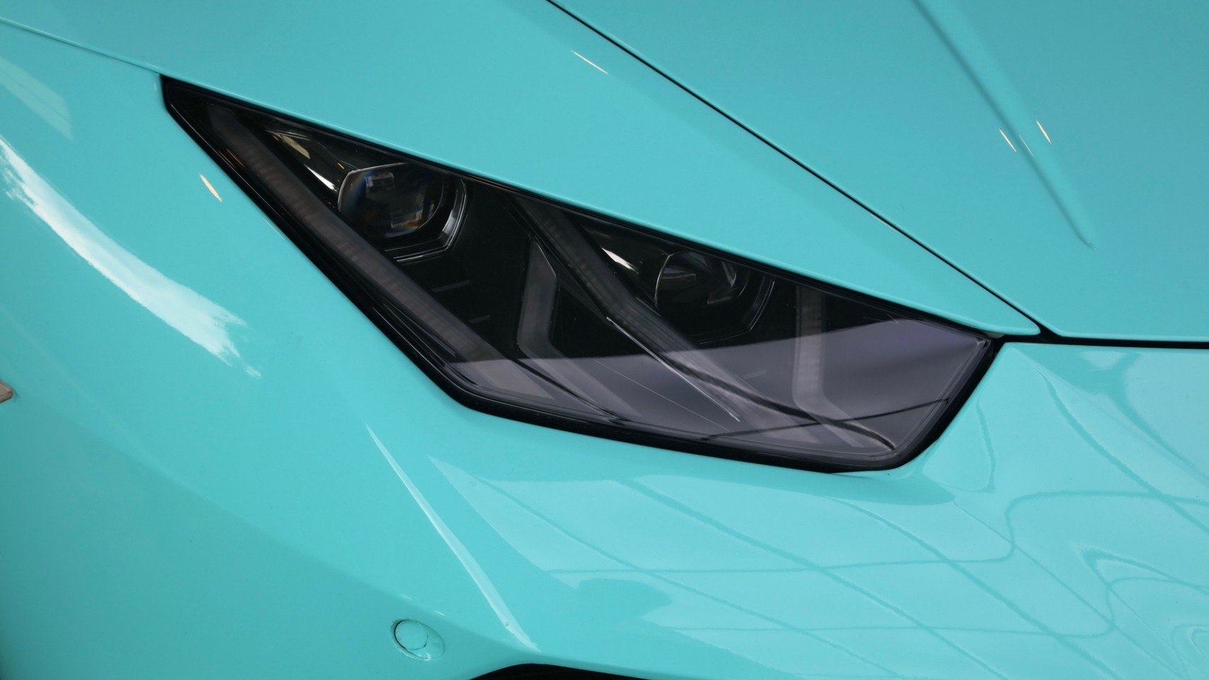 2020 Lamborghini Huracan EVO RWD สีฟ้า (รูปที่ 16)