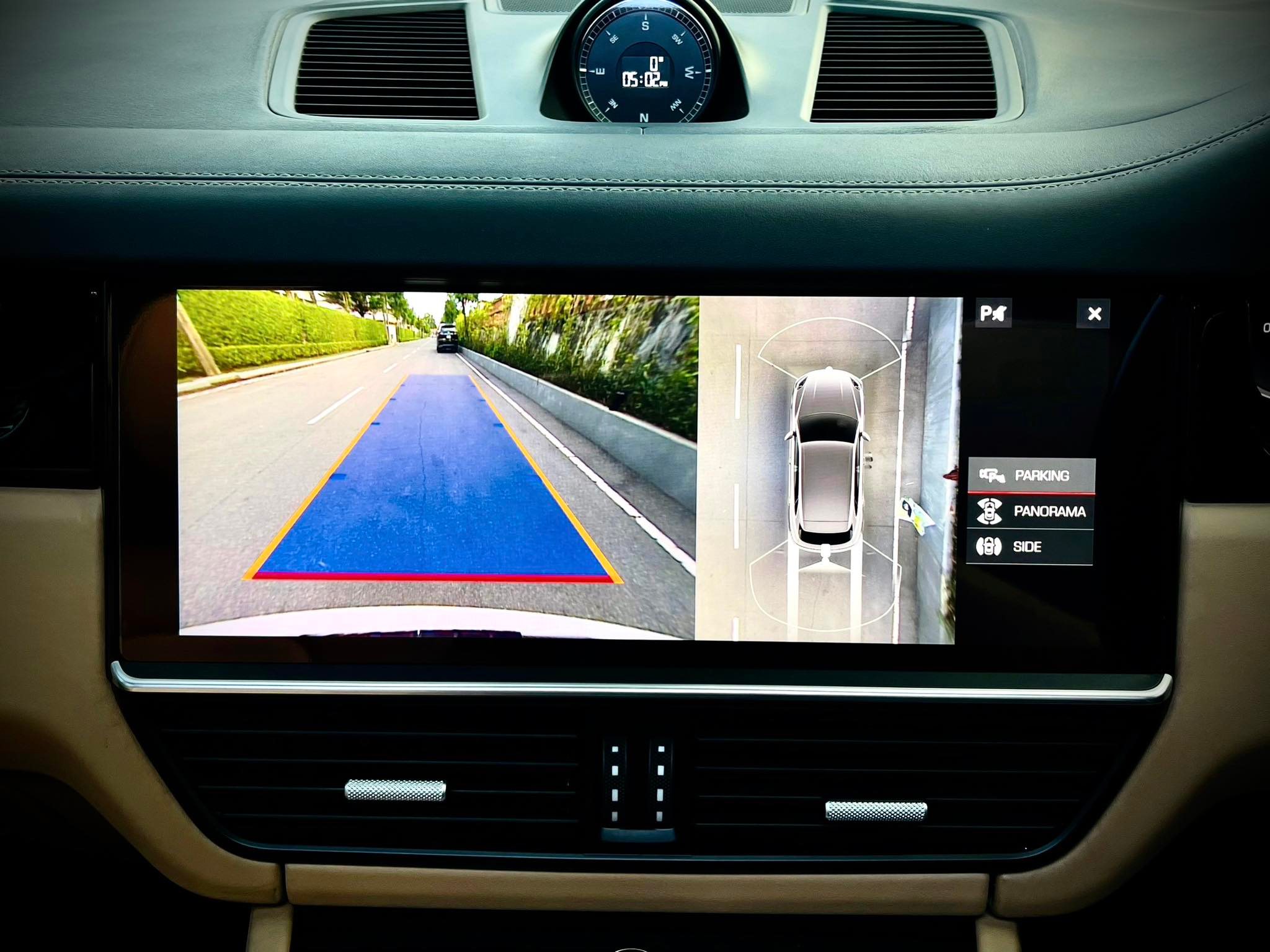 Porsche Cayenne Plug in E-Hybrid 3.0 V6 สวยสนั่น สะท้านโลกาคันนี้ สีขาวสะอาด สะอ้าน (รูปที่ 50)