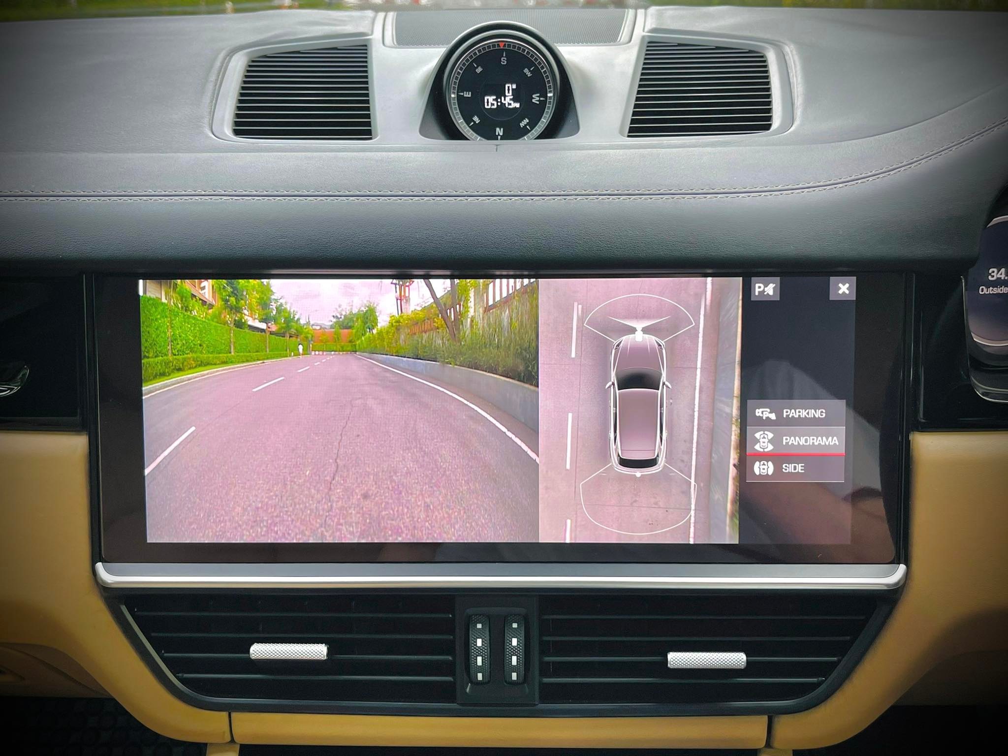 Porsche Cayenne Plug in E-Hybrid 3.0 V6 สวยสนั่น สะท้านโลกาคันนี้ สีขาวสะอาด สะอ้าน (รูปที่ 35)