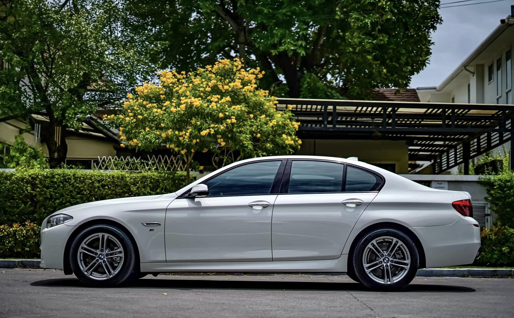 BMW 525D M Sport LCI พวงมาลัยใหม่ ประตูดูด ขายถูกมาก ออฟชั่นดีดี มีที่เราจริงๆ (รูปที่ 24)