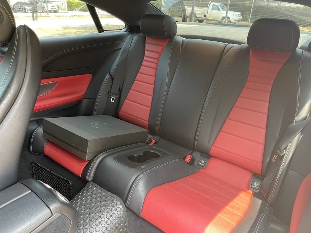2019 Mercedes-Benz E-Class E 200 Coupe AMG สีดำ (รูปที่ 15)