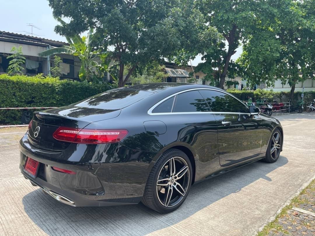 2019 Mercedes-Benz E-Class E 200 Coupe AMG สีดำ (รูปที่ 3)