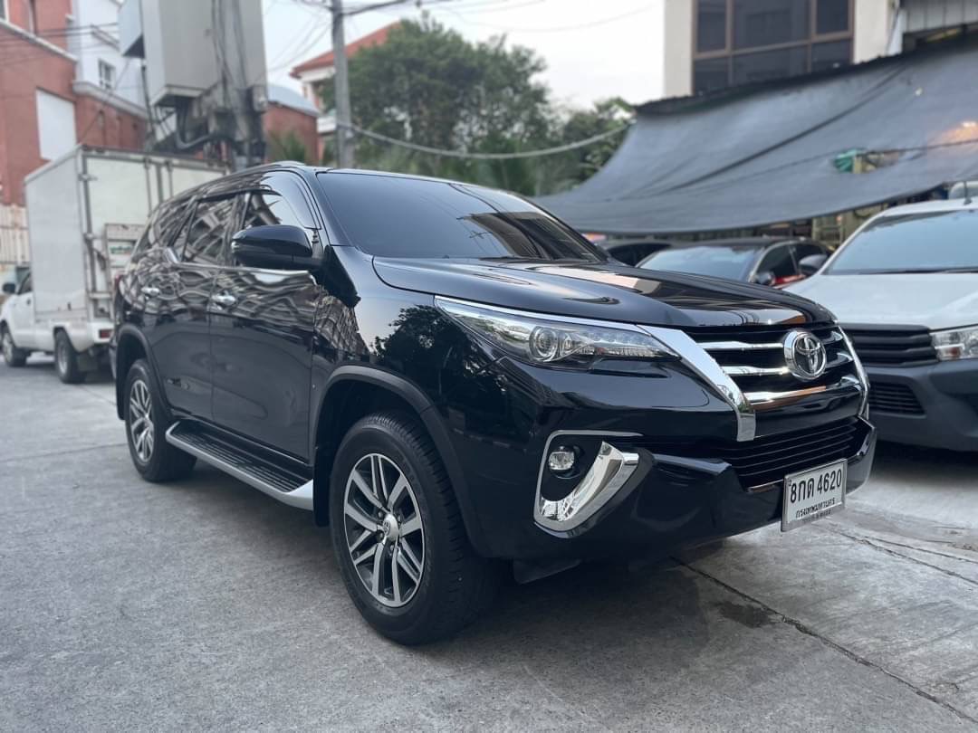 2019 Toyota Fortuner สีดำ