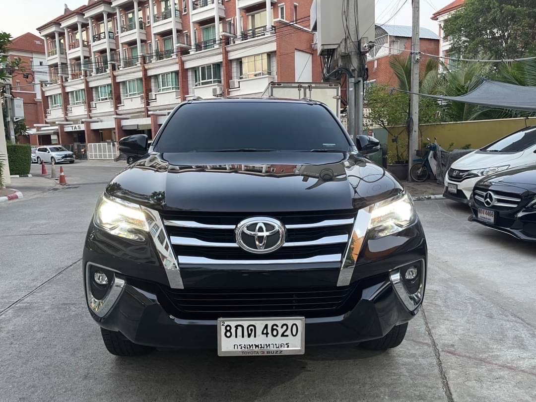 2019 Toyota Fortuner สีดำ