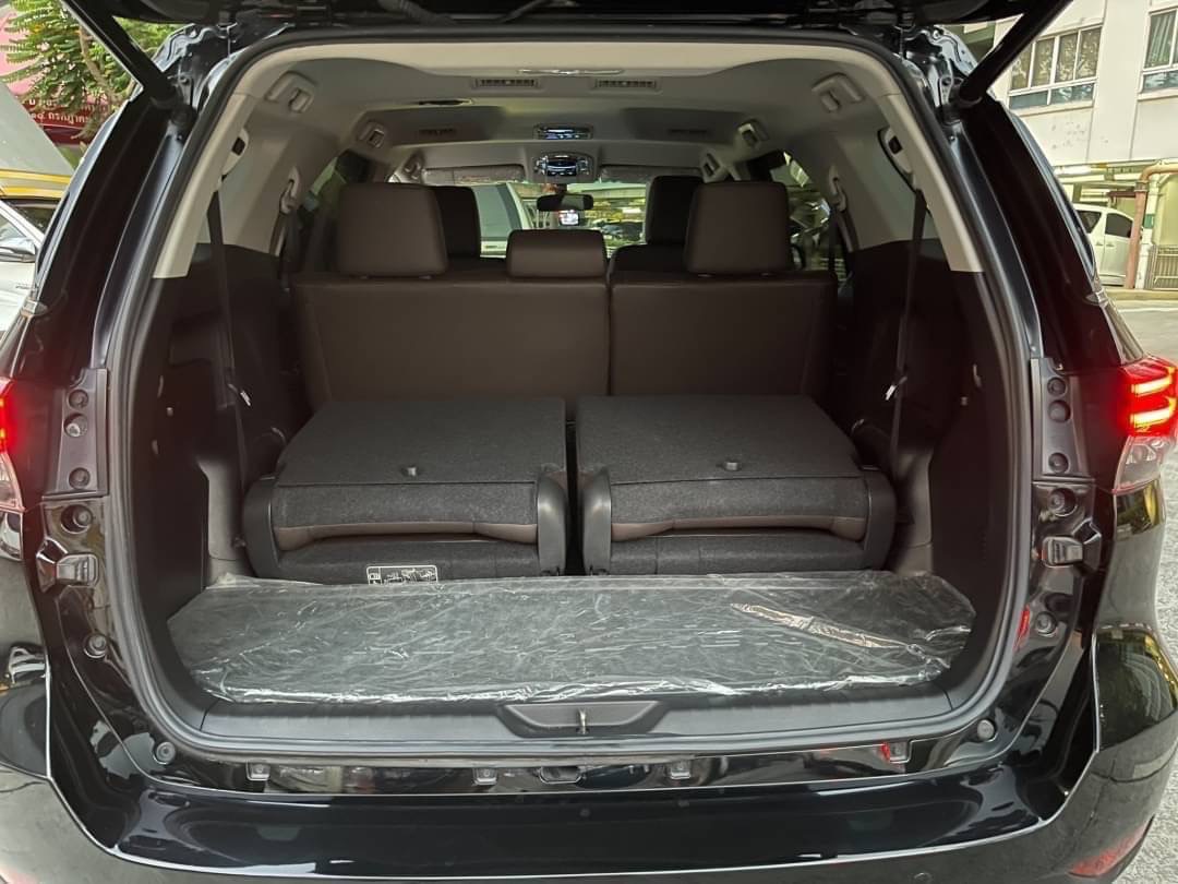 2019 Toyota Fortuner สีดำ (รูปที่ 15)