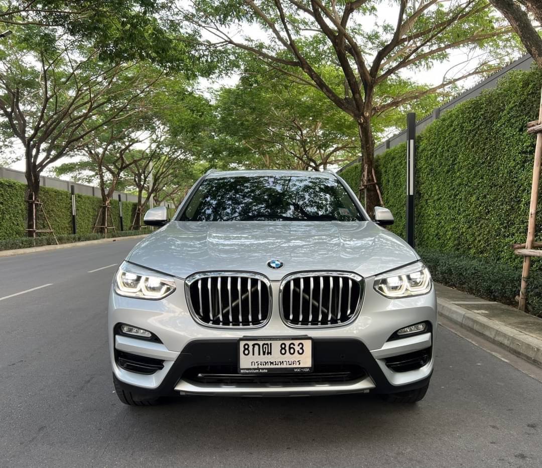 2018 BMW X3 G01 สีเงิน (รูปที่ 4)