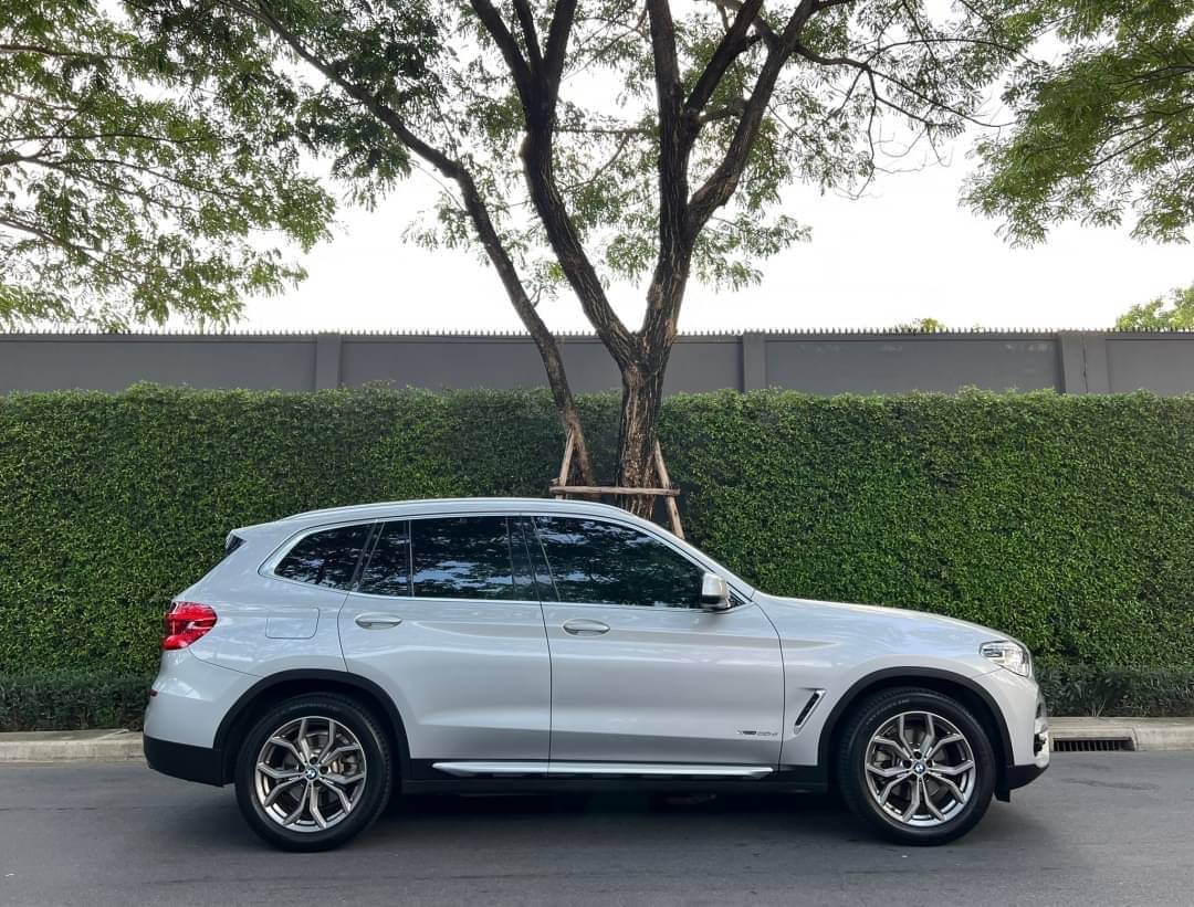 2018 BMW X3 G01 สีเงิน