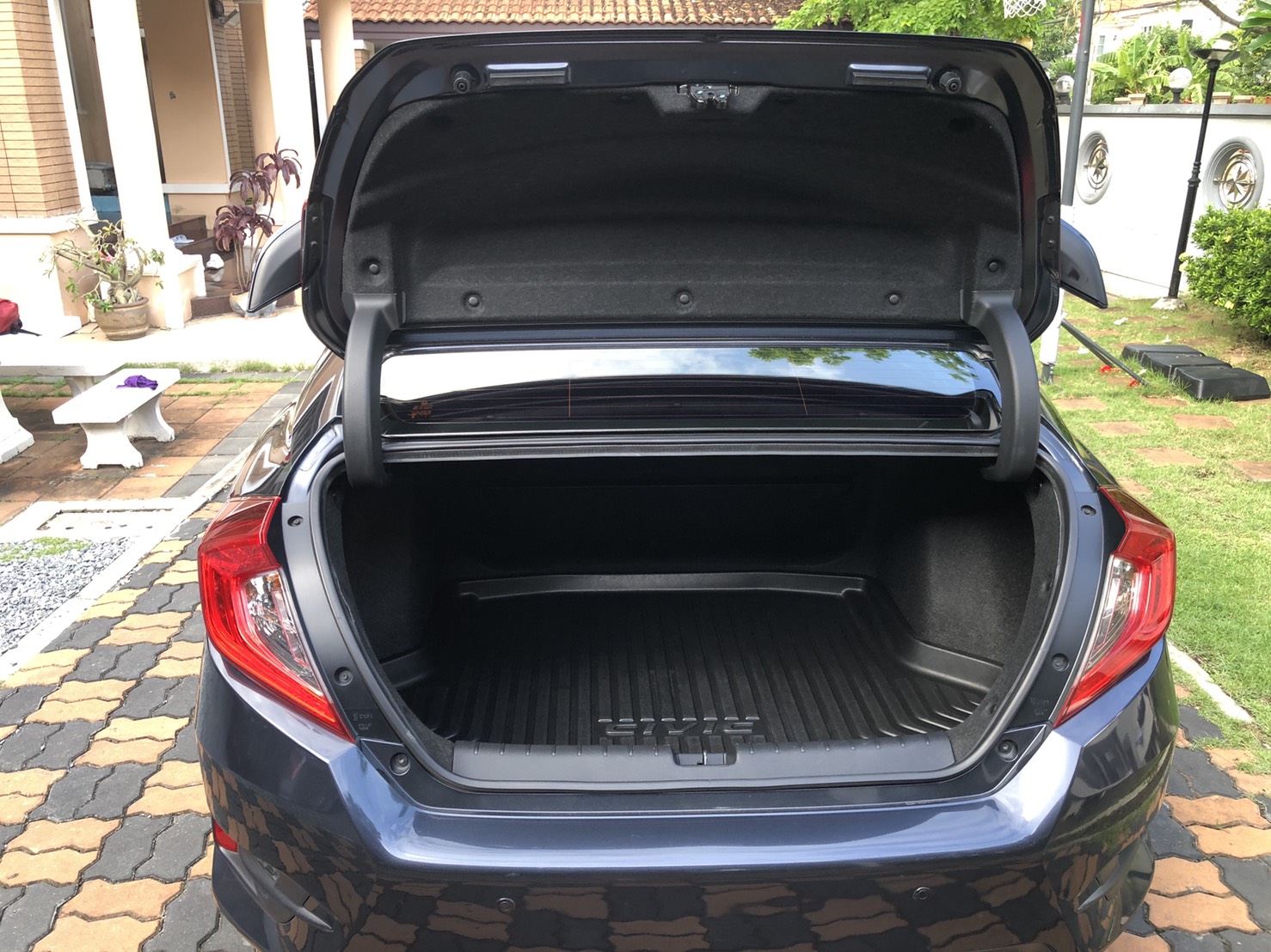 2016 HONDA CIVIC 1.5 TURBO RS auto รถบ้านขายเอง (รูปที่ 13)