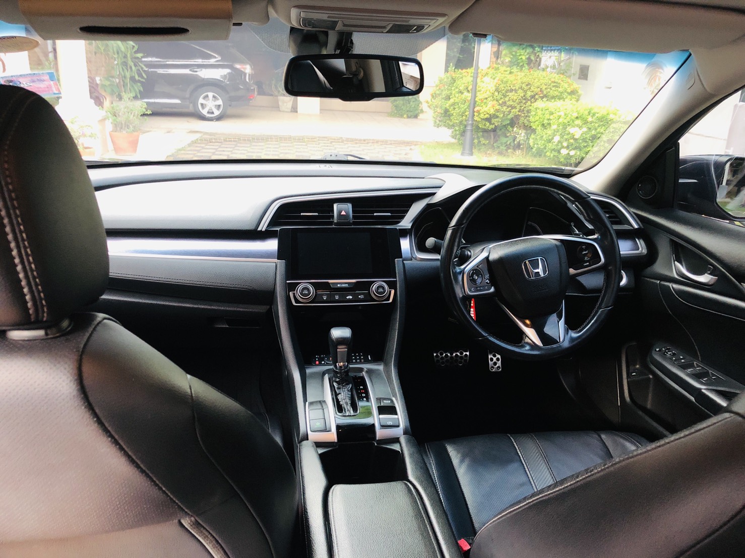 2016 HONDA CIVIC 1.5 TURBO RS auto รถบ้านขายเอง (รูปที่ 10)