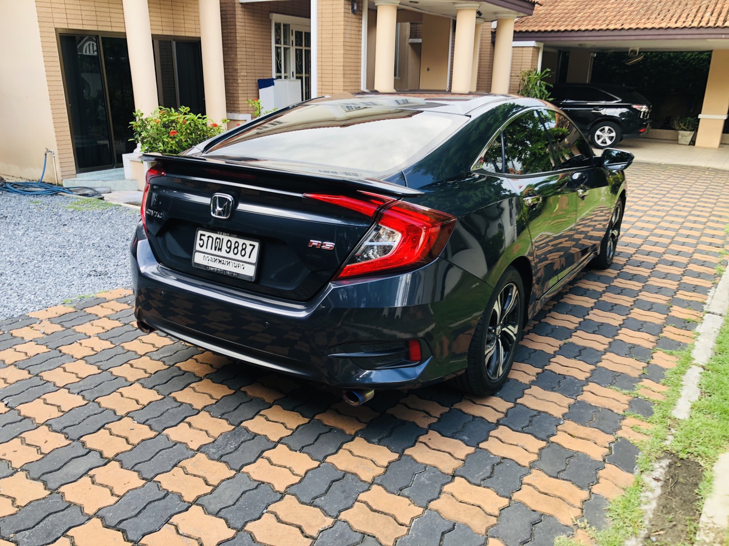 2016 HONDA CIVIC 1.5 TURBO RS auto รถบ้านขายเอง