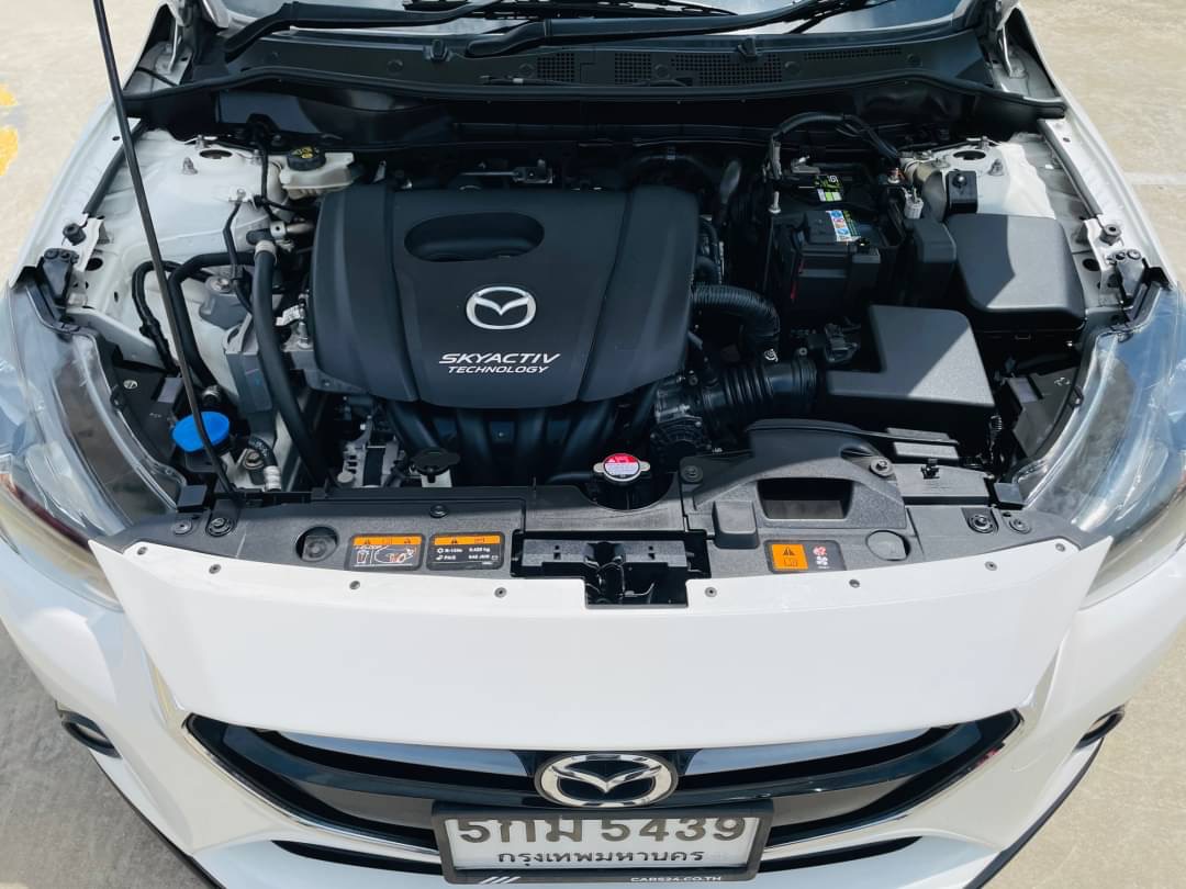 2016 Mazda 2 Sedan (4 ประตู) สีขาว (รูปที่ 8)