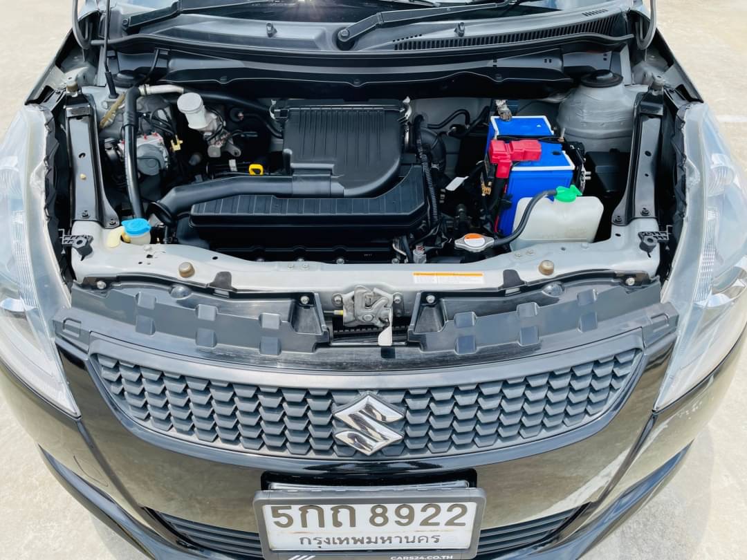 2015 Suzuki Swift สีดำ (รูปที่ 9)