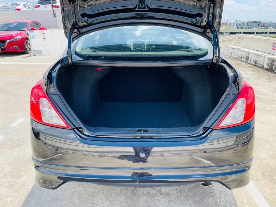 2019 Nissan Almera สีดำ (รูปที่ 10)