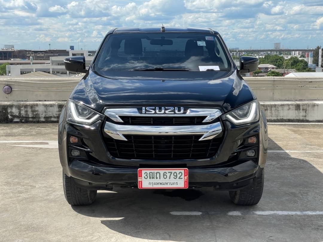 2019 Isuzu D-Max Space Cab สีดำ (รูปที่ 2)