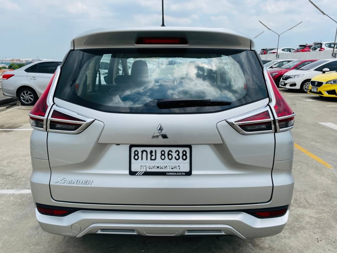 2019 Mitsubishi Xpander สีเงิน (รูปที่ 2)