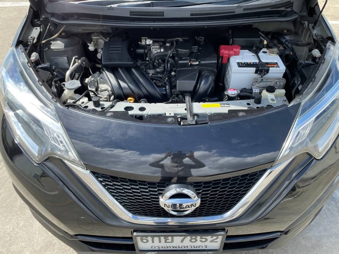 2017 Nissan Note สีดำ (รูปที่ 10)