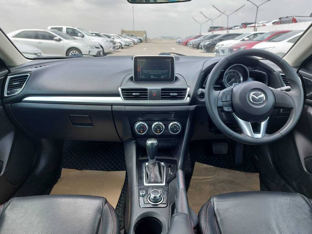 2014 Mazda 3 Fastback สีเงิน (รูปที่ 7)