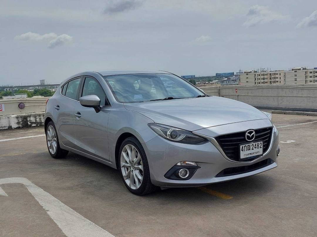 2014 Mazda 3 Fastback สีเงิน (รูปที่ 2)
