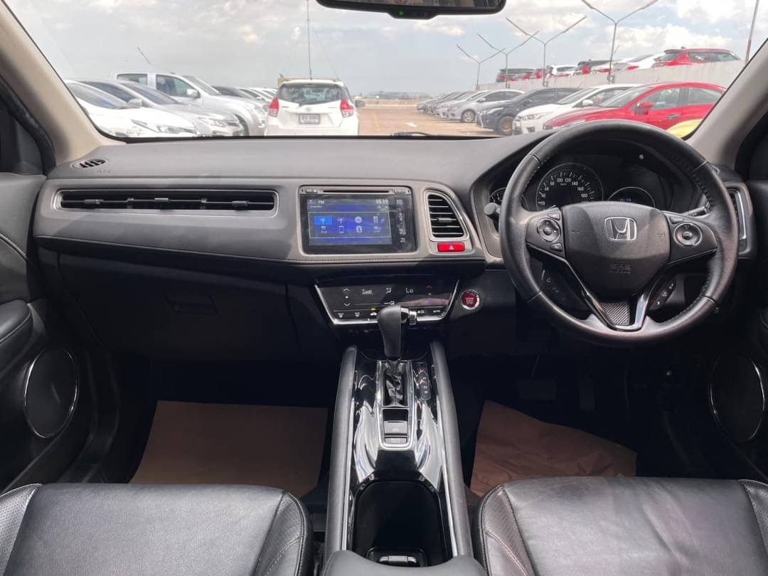 2015 Honda HR-V สีดำ (รูปที่ 9)