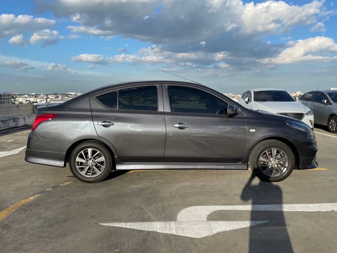 2018 Nissan Almera สีดำ (รูปที่ 2)
