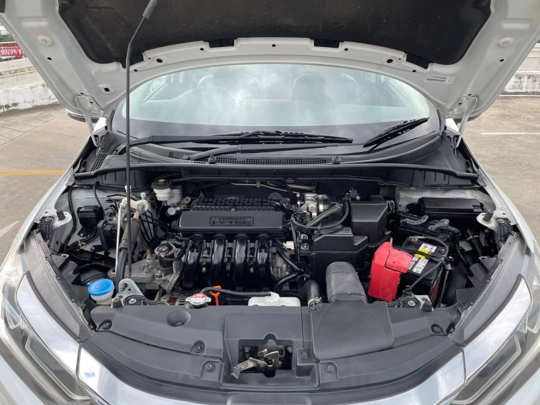 2019 Honda City สีขาว (รูปที่ 7)