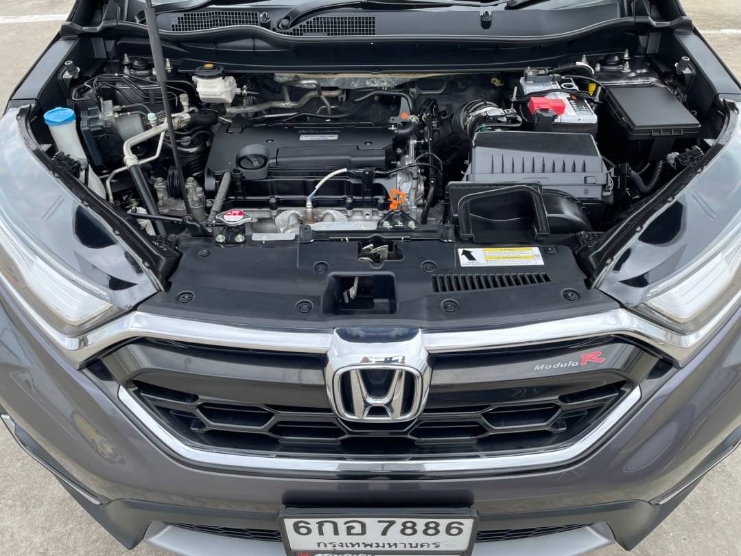 2017 Honda CR-V สีเทา (รูปที่ 9)