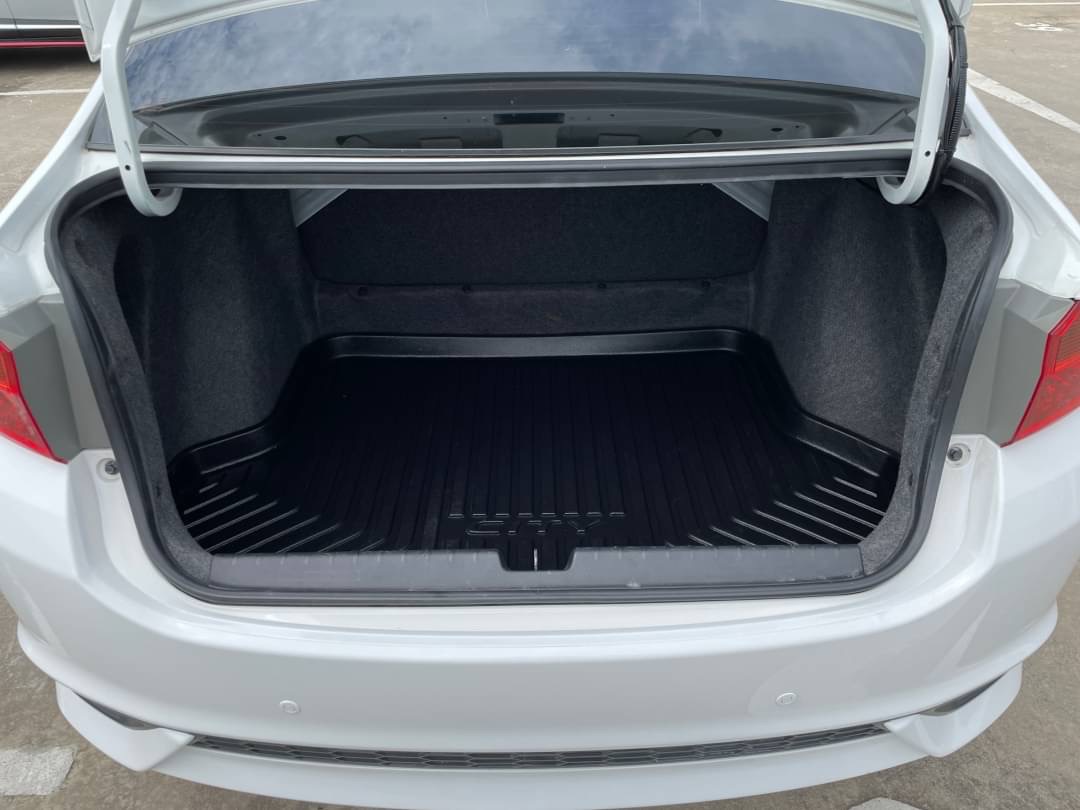 2019 Honda City สีขาว (รูปที่ 7)