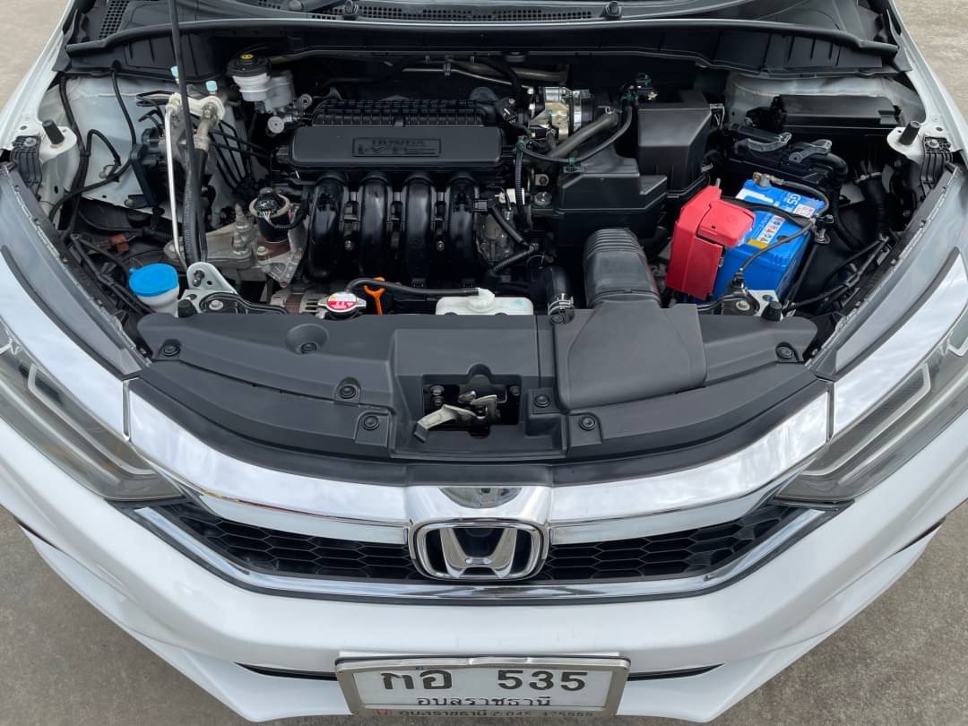 2019 Honda City สีขาว (รูปที่ 9)