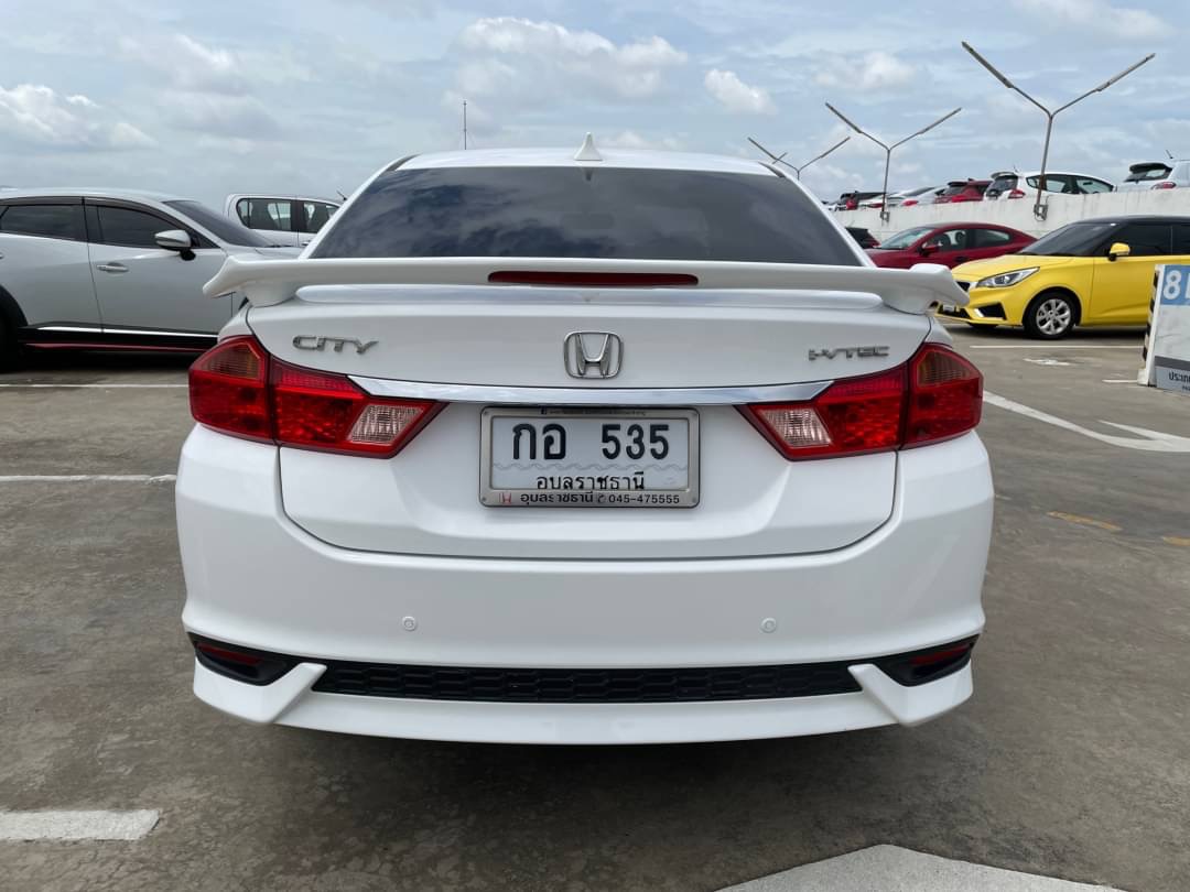 2019 Honda City สีขาว (รูปที่ 3)