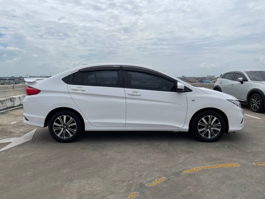 2019 Honda City สีขาว (รูปที่ 2)