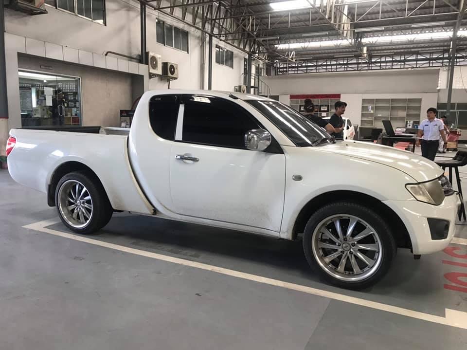 Mitsubishi Triton Mega cab ปี 2010 สีขาว (รูปที่ 5)