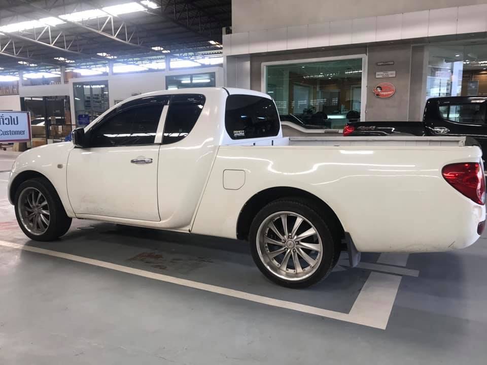 Mitsubishi Triton Mega cab ปี 2010 สีขาว (รูปที่ 6)