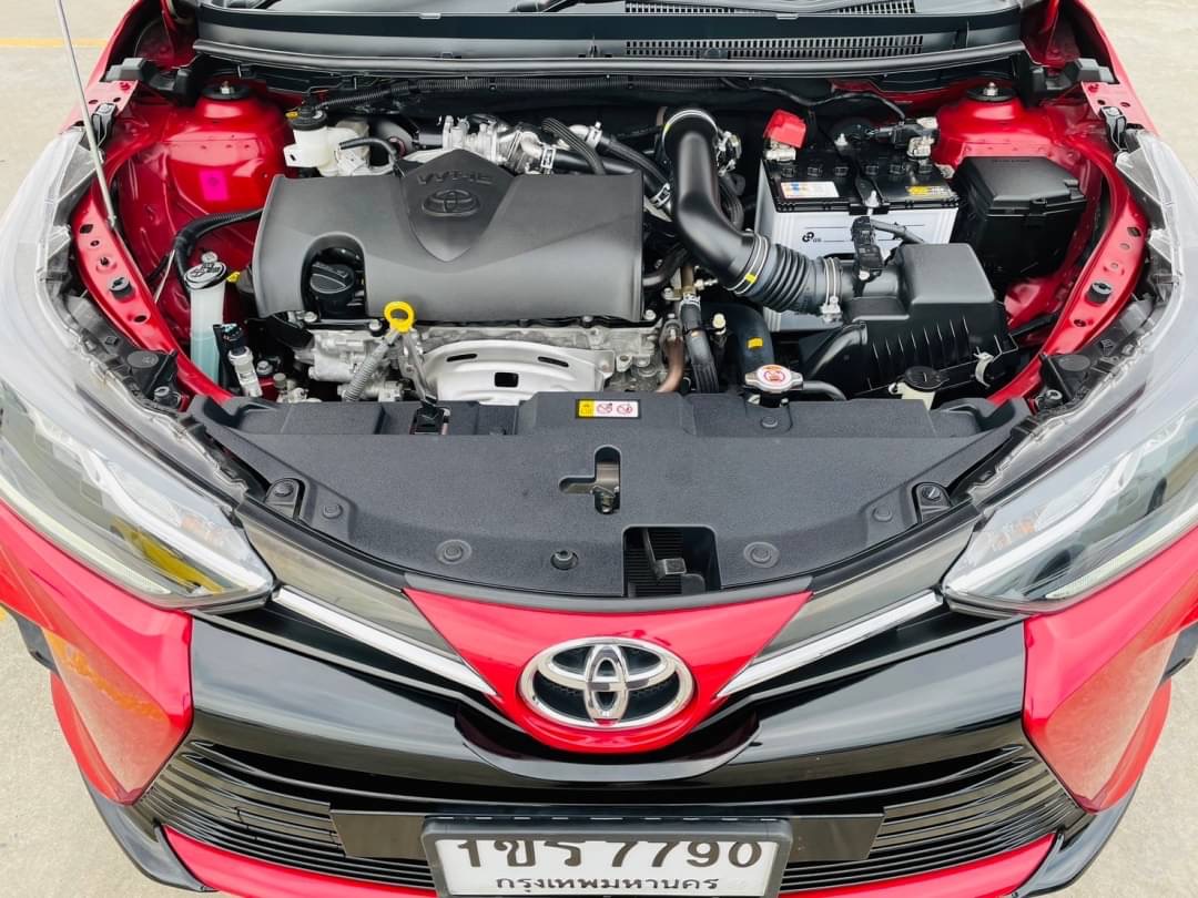 2020 Toyota Yaris สีแดง (รูปที่ 8)
