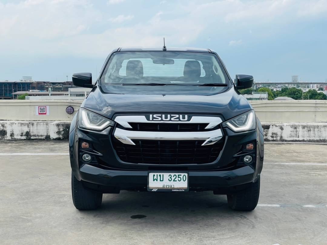2020 Isuzu D-Max Space Cab สีดำ (รูปที่ 2)