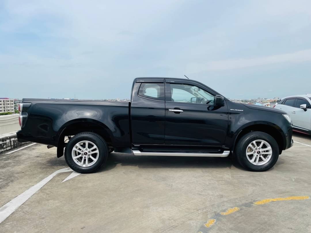 2020 Isuzu D-Max Space Cab สีดำ (รูปที่ 3)