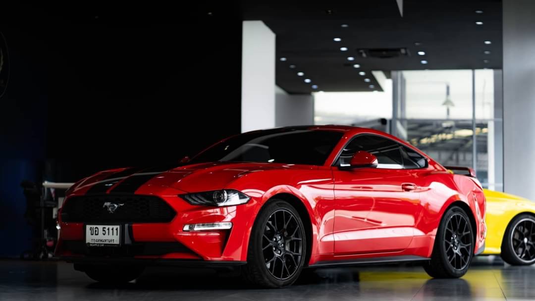 2018 Ford Mustang 2.3L สีแดง (รูปที่ 2)