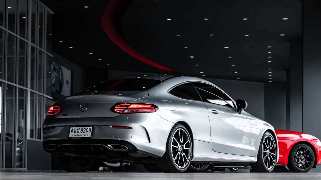 2019 Mercedes-Benz C-Class C 220 d AMG สีเงิน (รูปที่ 6)